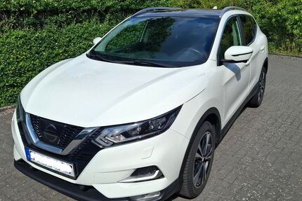 Nissan Qashqai 89.000 km 14.600 &euro; Schwarzenbek 21493