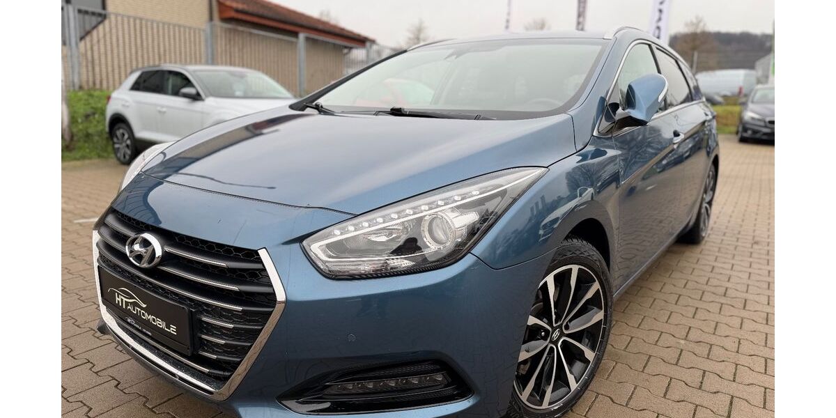 Hyundai i40 174.000 km 8.699 &euro; Ibbenbüren 49477