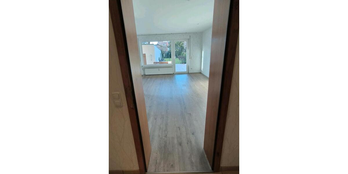 Erdgeschoßwohnung Hanau - 2.5 Zimmer, 89 m&sup2;, 1.295&euro; | Angebot:24957461