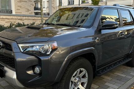Toyota 4-Runner 64.010 km 28.500 &euro; Berlin 12163