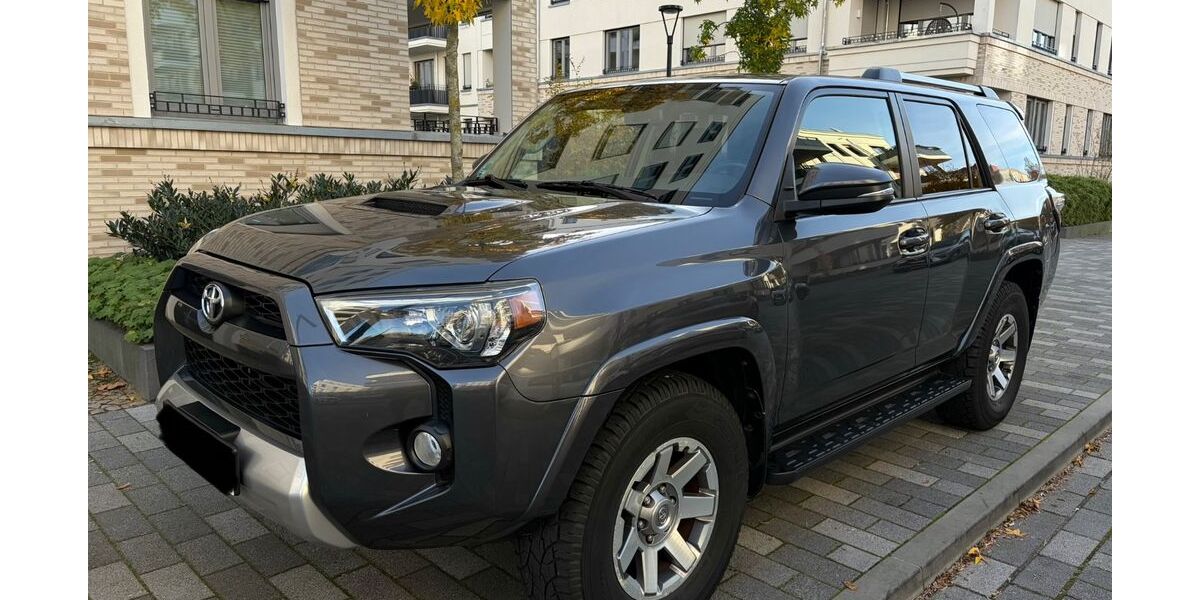 Toyota 4-Runner 64.010 km 29.000 &euro; Berlin 12163