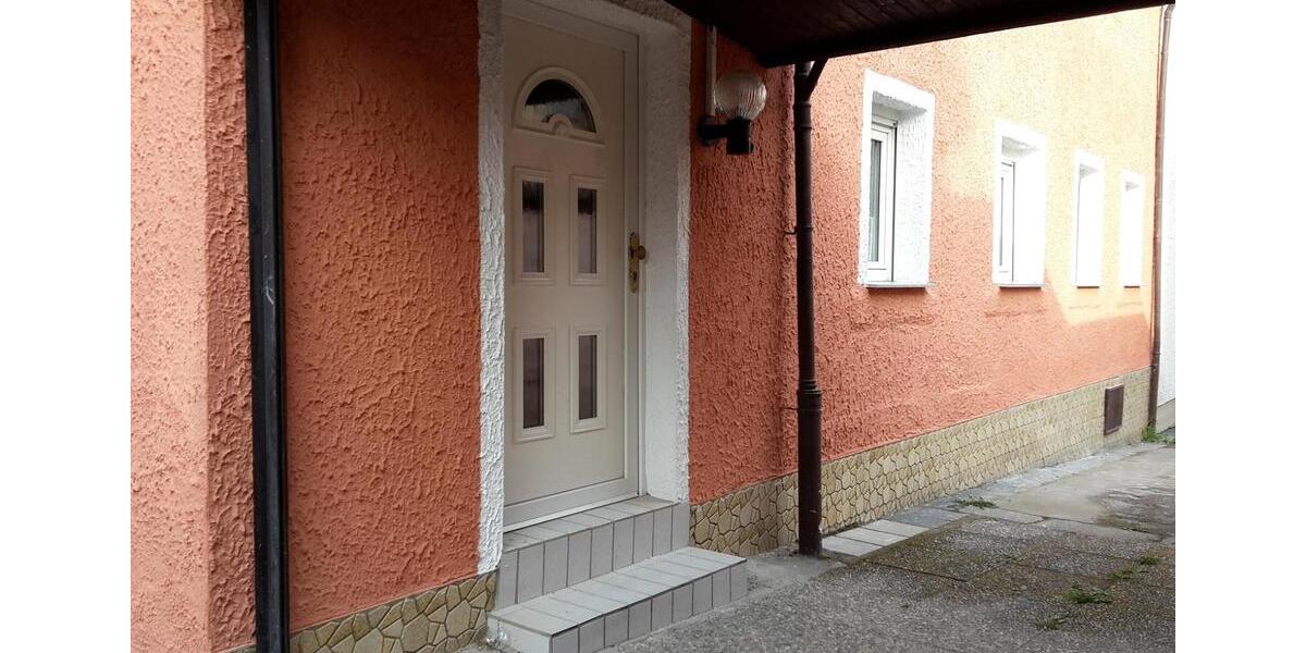 Einfamilienhaus Homburg - 5 Zimmer, 120 m&sup2;, 1.250&euro; | Angebot:25750429