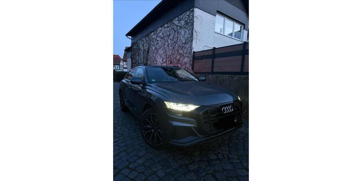 Audi Q8 180.000 km 39.800 &euro; Dietzenbach 63128