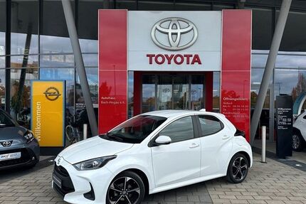 Toyota Yaris 21.290 km 15.990 € Singen 78224