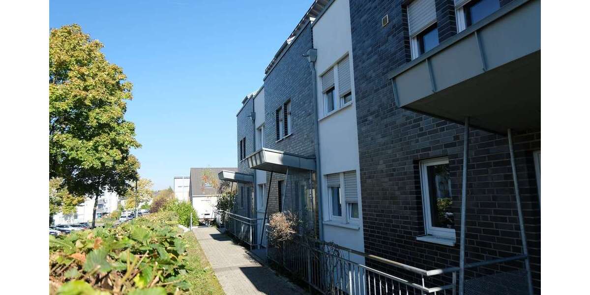 Etagenwohnung Düsseldorf-Wittlaer Wittlaer - 4 Zimmer, 115 m&sup2;, 1.550&euro; | Angebot:25607107