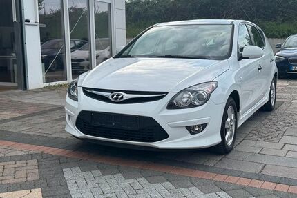 Hyundai i30 112.000 km 6.600 &euro; Schwetzingen 68723
