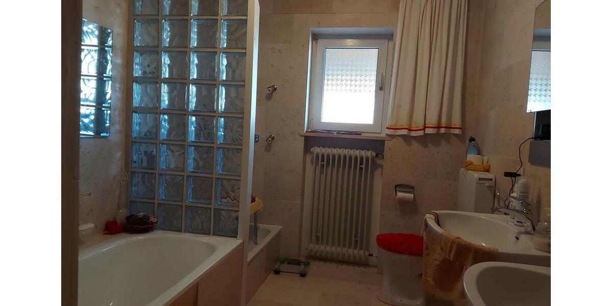 Einfamilienhaus Korbach - 8 Zimmer, 189 m&sup2;, 272.000&euro; | Angebot:26426978