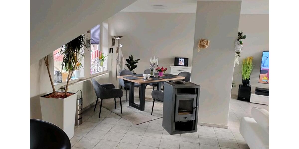 Dachgeschoßwohnung Lindern (Oldenburg) - 1 Zimmer, 92 m&sup2;, 600&euro; | Angebot:25362136