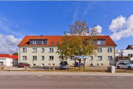 4 Zimmer + Bad + Küche in Mehrfamilienhaus