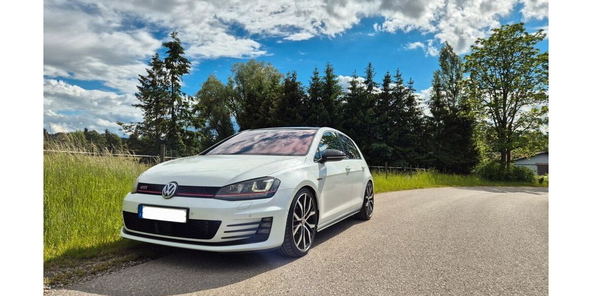 VW Golf 120.325 km 17.999 &euro; Trostberg 83308