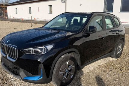 BMW iX1 57.300 km 29.500 &euro; Rosenheim 83026