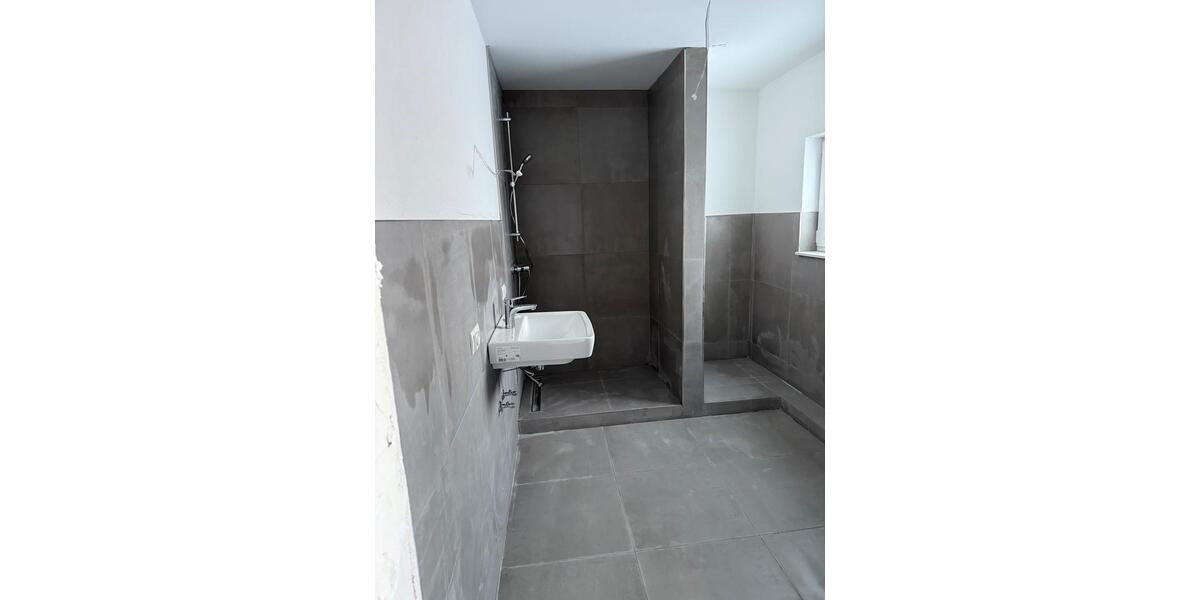 Neu renoviertes Familienhaus in Lohfelden-Vollmarshausen 5 zimmer