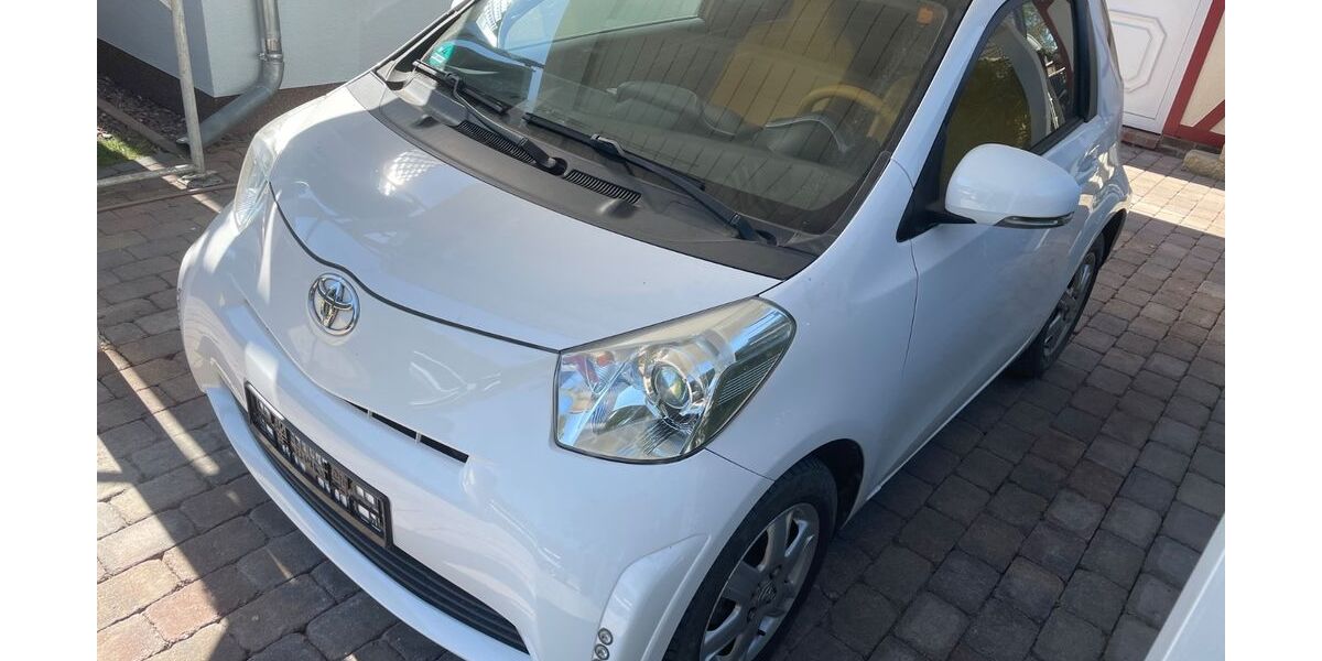 Toyota IQ 170.000 km 5.990 &euro; Königs Wusterhausen 15713