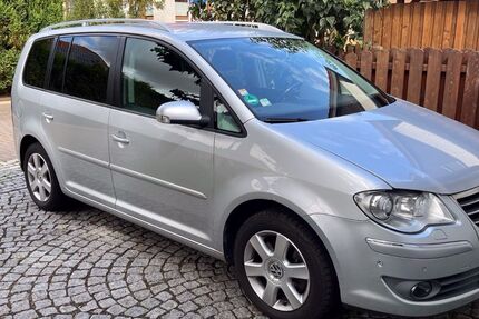 VW Touran 245.000 km 5.700 &euro; Bad Salzdetfurth 31162