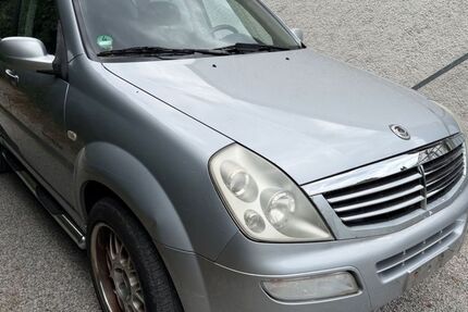 SsangYong REXTON 110.000 km 4.900 &euro; München 81827