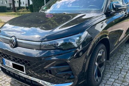 VW Tiguan 17.000 km 49.900 &euro; Wolfsburg 38444