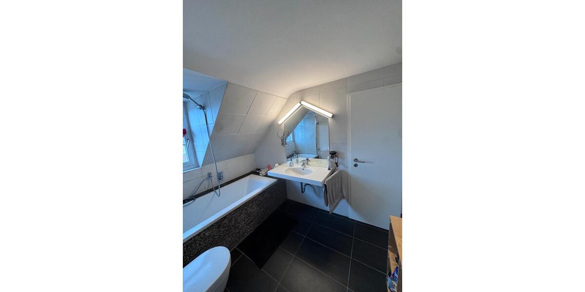 Maisonettenwohnung Sinsheim - 3.5 Zimmer, 103 m&sup2;, 1.300&euro; | Angebot:24983791