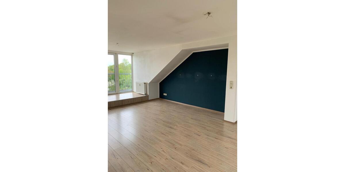 Dachgeschoßwohnung Tönisvorst - 2 Zimmer, 74 m&sup2;, 600&euro; | Angebot:26296368