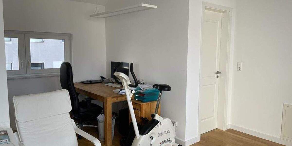 Mehrfamilienhaus, Wohnhaus Baden - Baden Innenstadt - 4 Zimmer, 127 m&sup2;, 1.850&euro; | Angebot:25043479