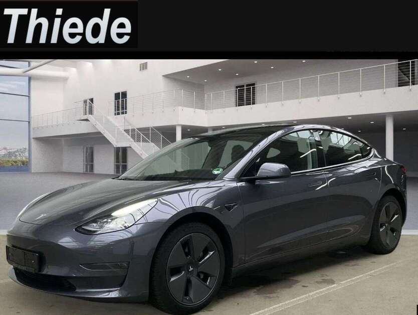 Tesla Model 3 38.990 km 29.950 € Schöningen 38364