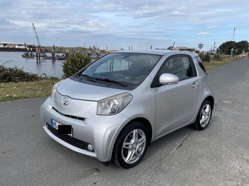 Toyota IQ 102.540 km 9.500 € Bremen 28197