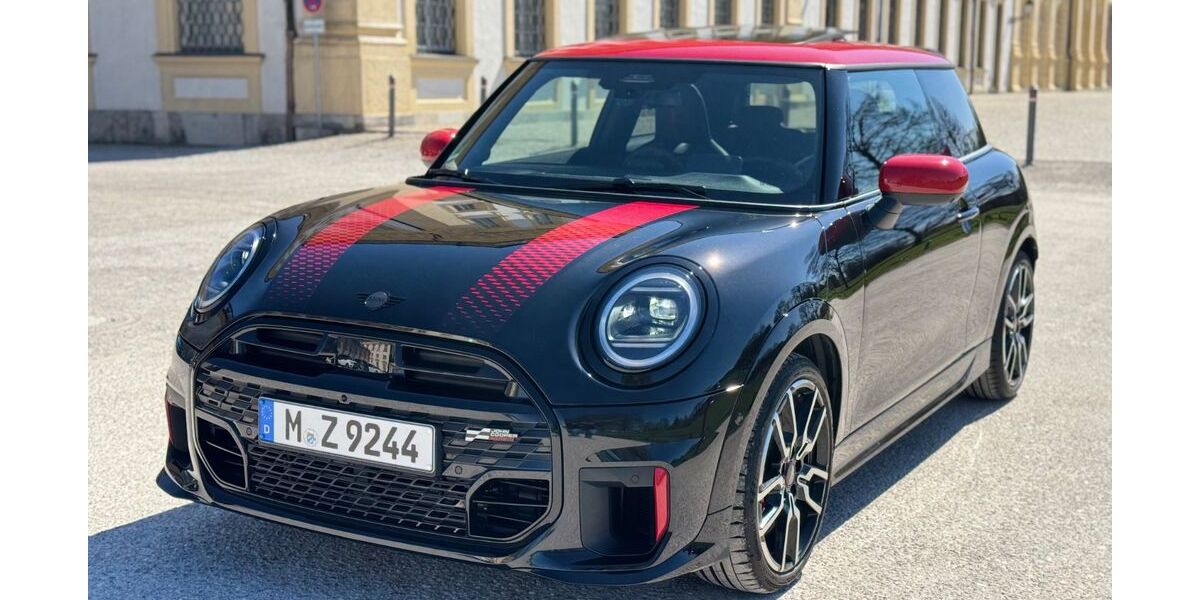 Mini John Cooper Works 1.800 km 37.461 &euro; Oberschleißheim 85764