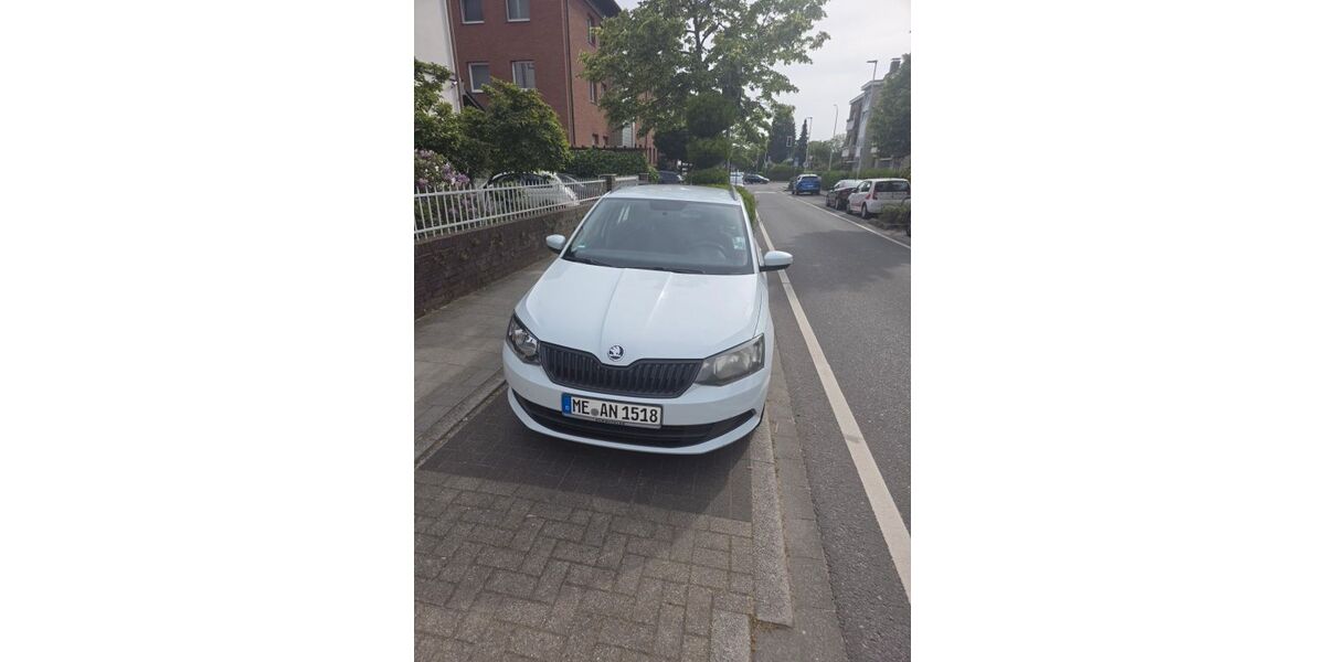 Skoda Fabia 78.123 km 5.399 &euro; Hilden 40724