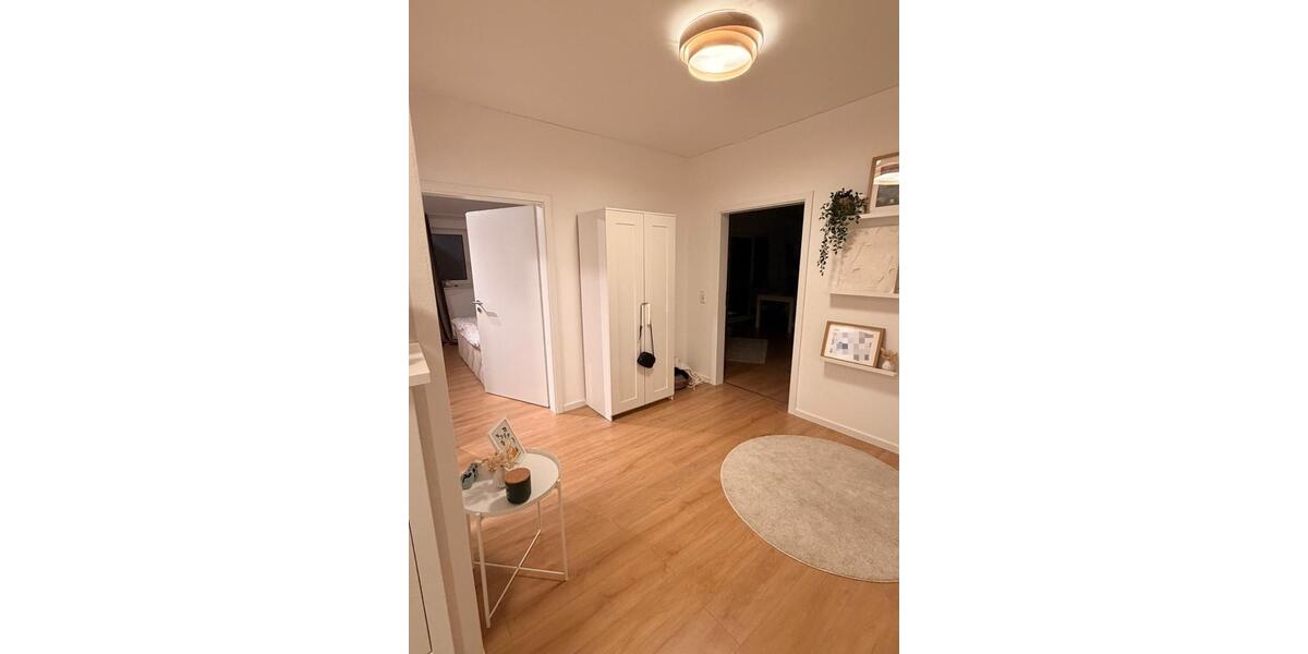 Dachgeschoßwohnung Bremerhaven Lehe - 3 Zimmer, 91 m&sup2;, 1.025&euro; | Angebot:25403714