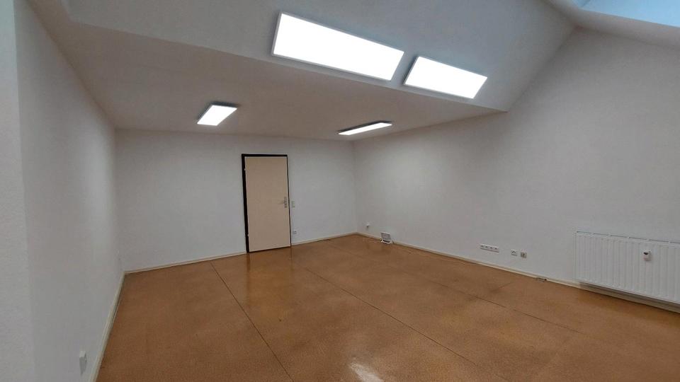 Gewerbeobjekt Ahrensfelde - 350&euro; | Angebot:24762207