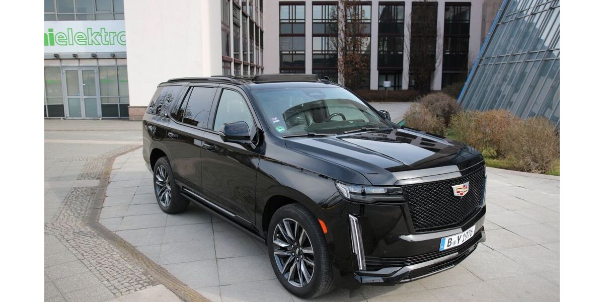 Cadillac Escalade 17.447 km 114.900 &euro; Berlin 12679