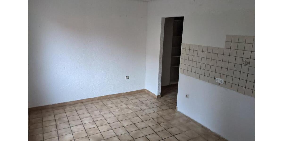 Reihenhaus Ludwigshafen am Rhein Rheingönheim - 5 Zimmer, 132 m&sup2;, 1.300&euro; | Angebot:26167778