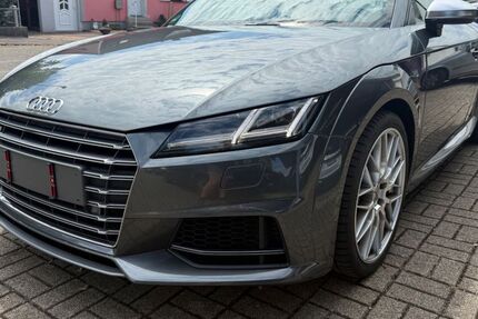 Audi TT 137.000 km 25.500 &euro; Ringsheim 77975