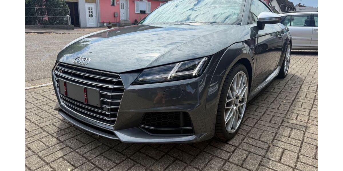 Audi TT 137.000 km 26.300 &euro; Ringsheim 77975