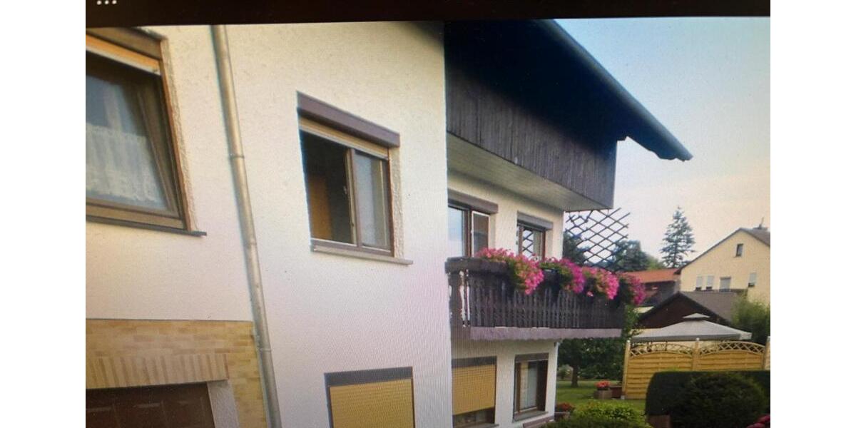 Erdgeschoßwohnung Frielendorf - 4 Zimmer, 135 m&sup2;, 700&euro; | Angebot:25364400