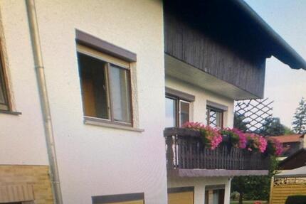 Wohnung Frielendorf - 4 Zimmer, 135 m&sup2;, 700&euro; | Angebot:25364400