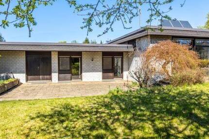 Exklusives EFH! Ein Raumwunder als doppelter Bungalow plus TG! 5 zimmer