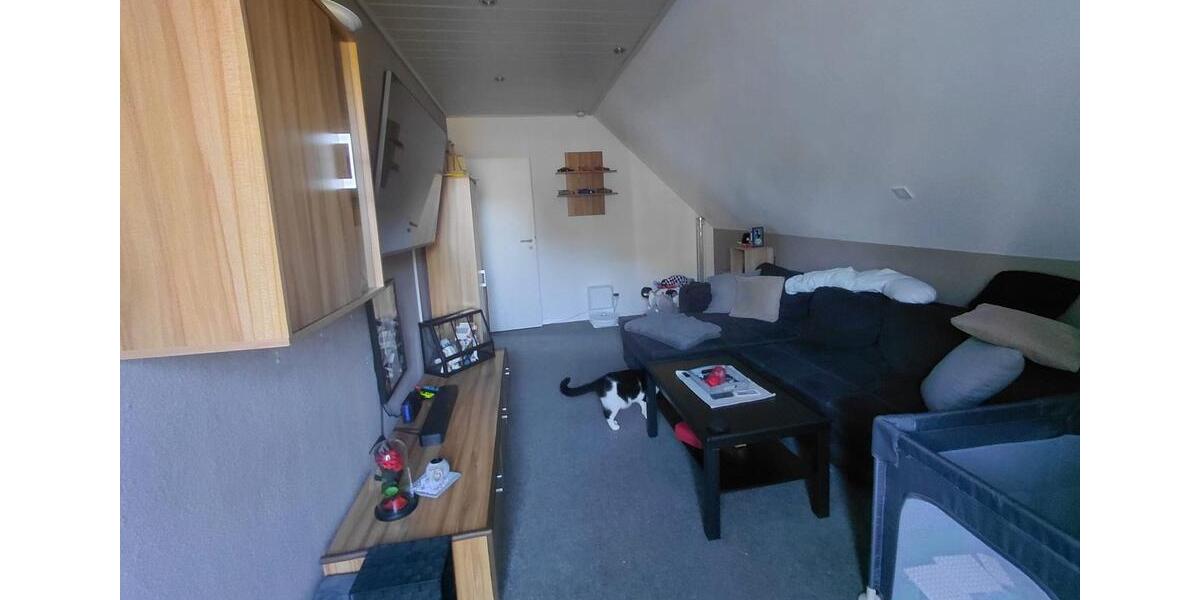 Dachgeschoßwohnung Gnarrenburg - 4 Zimmer, 100 m&sup2;, 1.100&euro; | Angebot:25420076