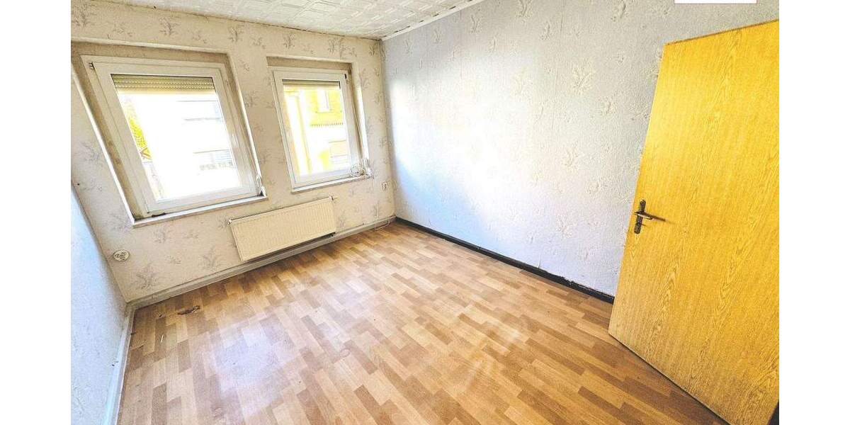 Etagenwohnung Teuchern Wildschütz - 3 Zimmer, 60 m&sup2;, 35.000&euro; | Angebot:24863706