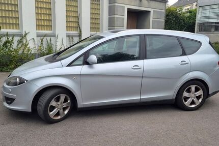 Seat Altea 297.580 km 2.599 &euro; Remscheid 42855