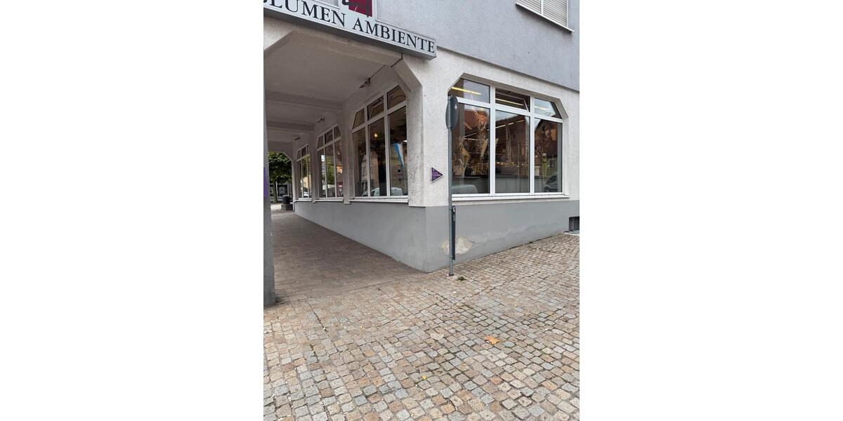 Ladengeschäft in Stein Zentrum zimmer