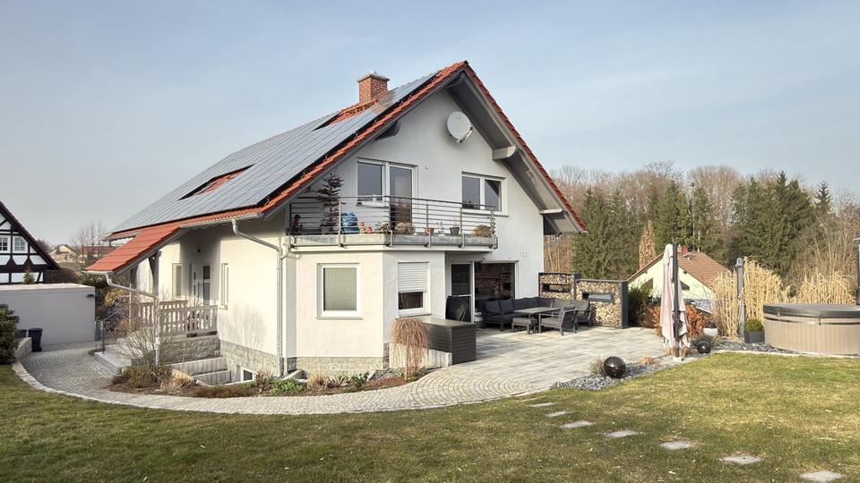 Mehrfamilienhaus, Wohnhaus Döbeln - 8 Zimmer, 200 m&sup2;, 2.200&euro; | Angebot:25612550