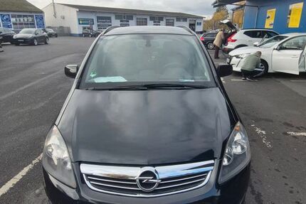 Opel Zafira 193.000 km 3.900 &euro; Limburg 65549
