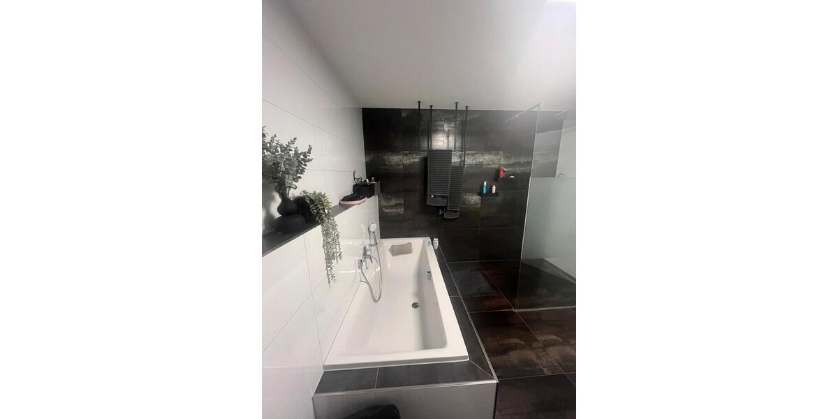 Erdgeschoßwohnung Schramberg - 4 Zimmer, 116 m&sup2;, 425.000&euro; | Angebot:26411321