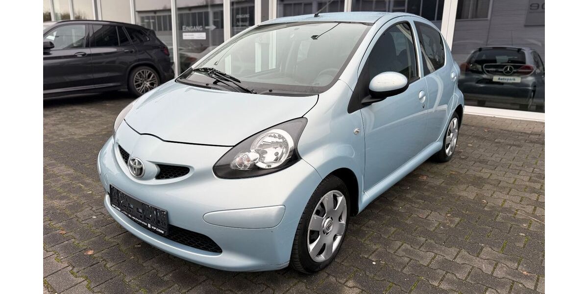 Toyota Aygo (X) 107.800 km 5.399 &euro; Gütersloh 33332