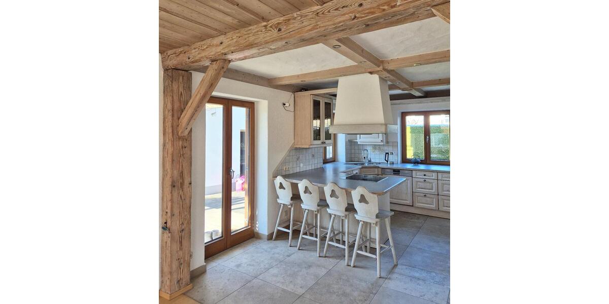 Einfamilienhaus Finsing - 7 Zimmer, 200 m&sup2;, 2.990&euro; | Angebot:25382084