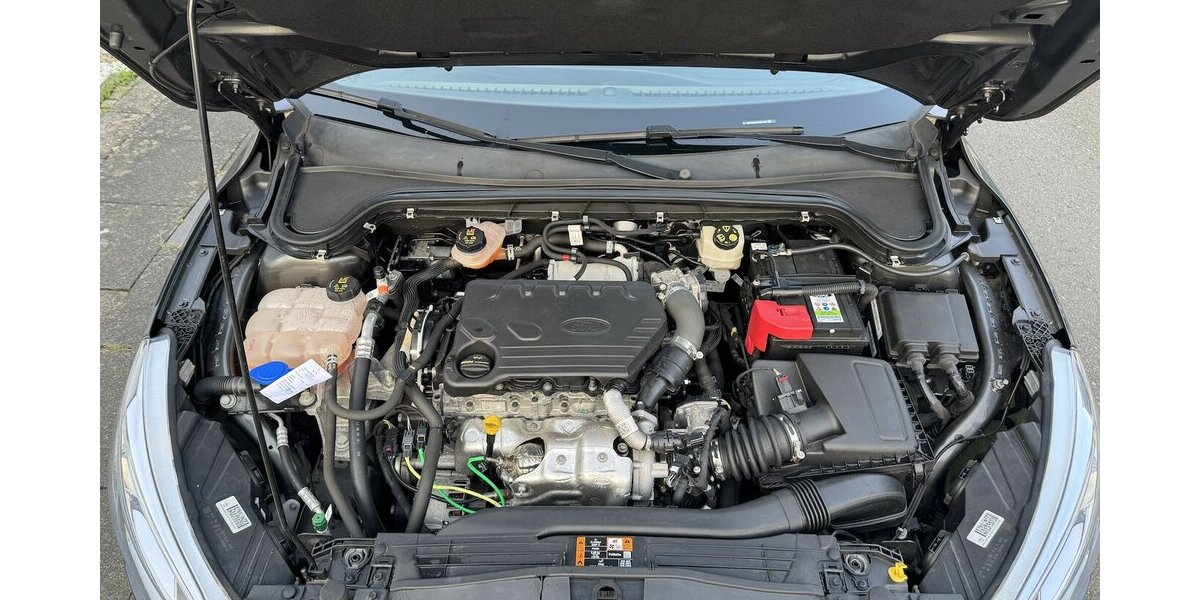 Ford Focus EcoBlue.Nav.Temp.Serv-Neu.EU6 GARANTIE.1Hd 64.284 km 14.000 &euro; Erftstadt 50374