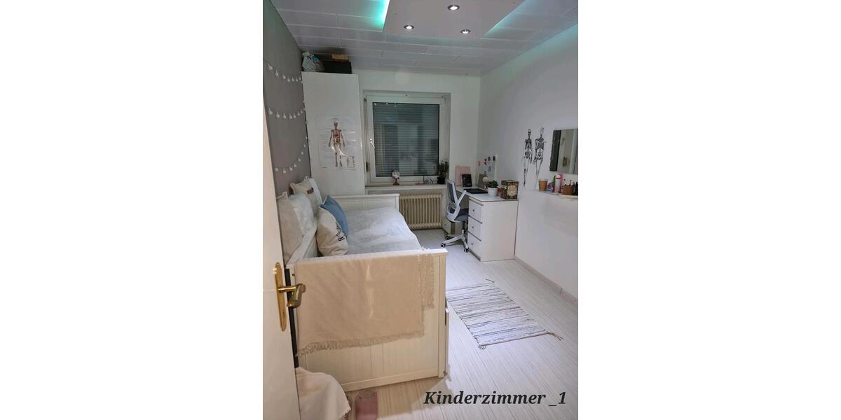 Etagenwohnung Remscheid Reinshagen - 4 Zimmer, 84 m&sup2;, 195.000&euro; | Angebot:24980634