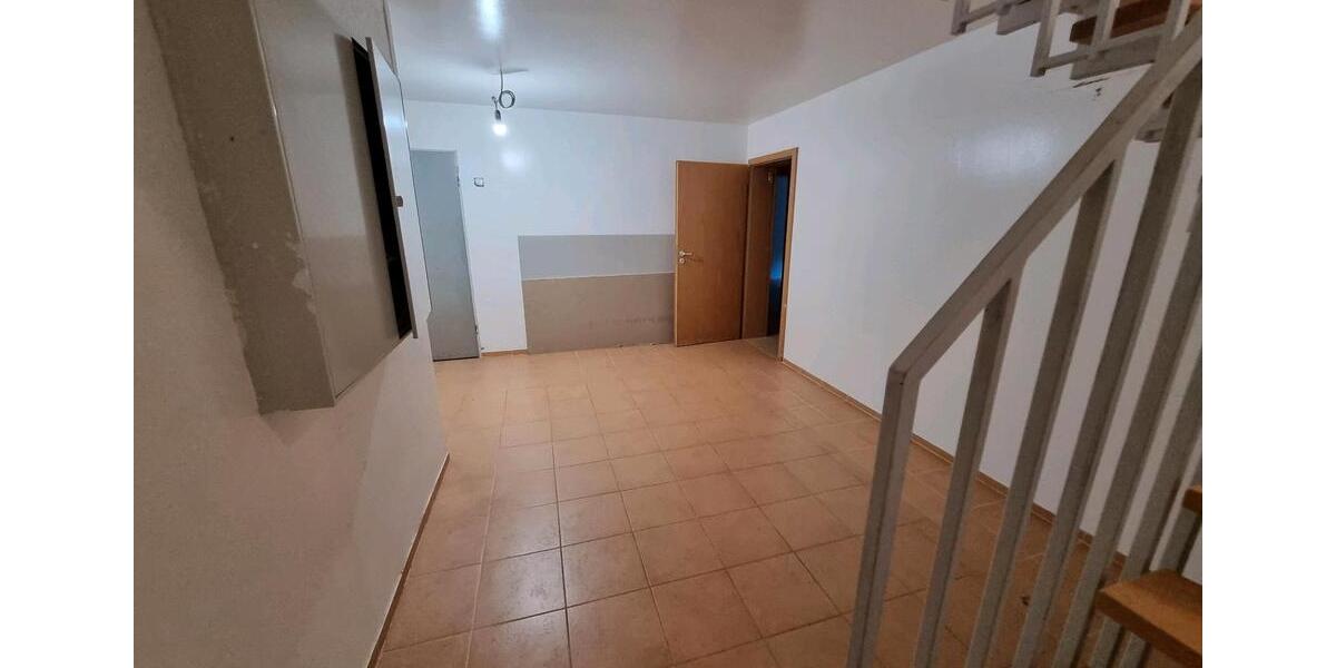 Einfamilienhaus Obersulm - 7 Zimmer, 207 m&sup2;, 550.000&euro; | Angebot:24836768