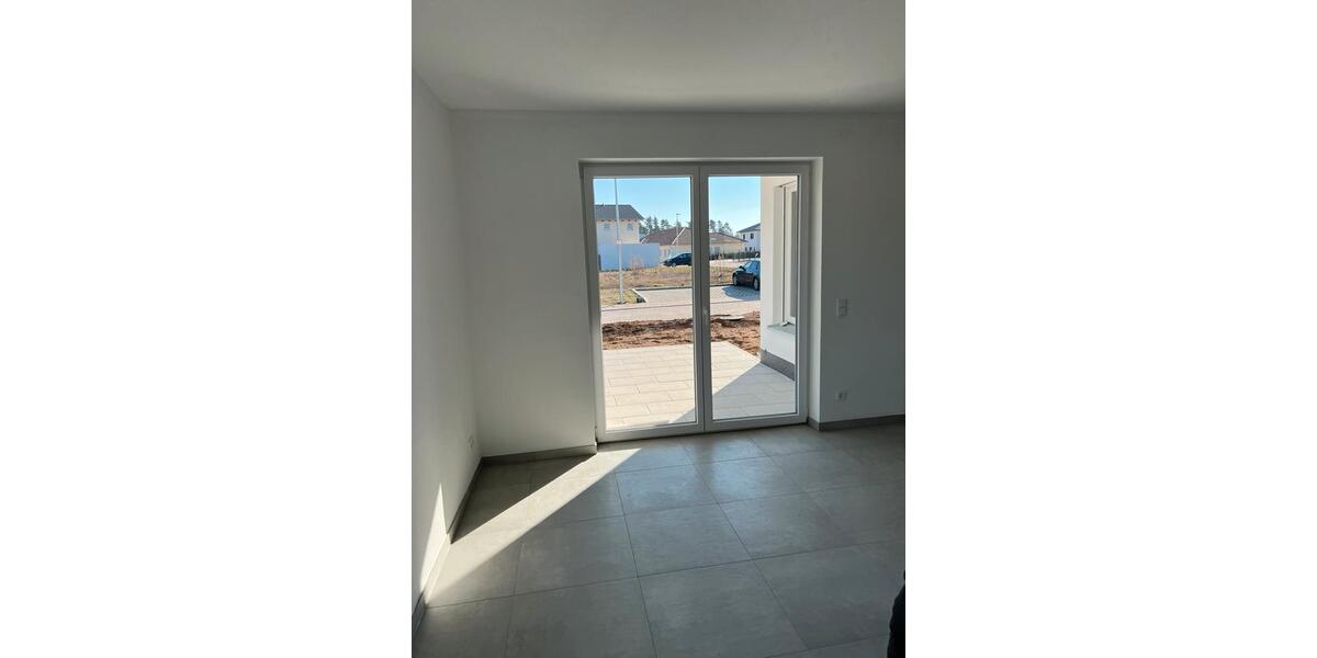 Doppelhaushälfte Windsbach - 5.5 Zimmer, 155 m&sup2;, 1.950&euro; | Angebot:26131452