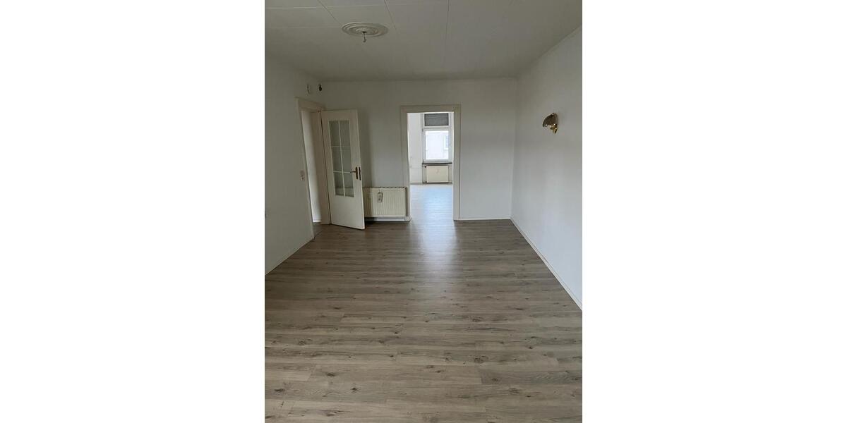 Etagenwohnung Aken (Elbe) - 3.5 Zimmer, 111 m&sup2;, 666&euro; | Angebot:26614496